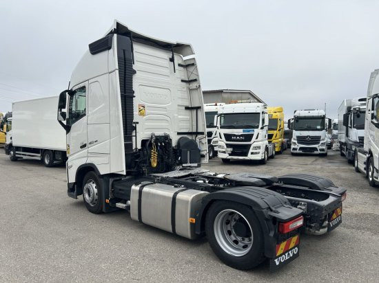 Volvo FH 460 E6, Low Deck , I Save I-Shift, Standklima - Tractor unit: picture 4 Volvo FH 460 E6, Low Deck , I Save I-Shift, Standklima - Tractor unit: picture 4