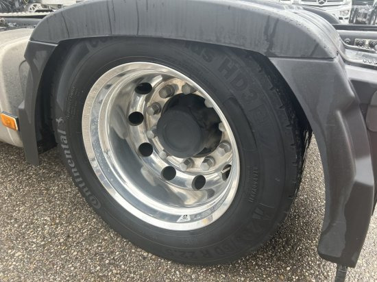 Tractor unit Volvo FH 500 XL, Alufelgen, Standklima, Voll-Luft: picture 9 Tractor unit Volvo FH 500 XL, Alufelgen, Standklima, Voll-Luft: picture 9