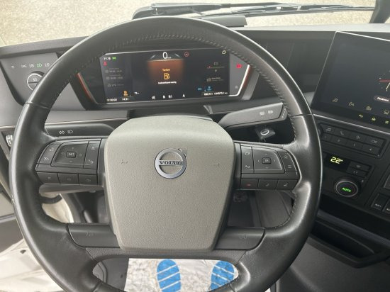 Tractor unit Volvo FH 500 XL, Alufelgen, Standklima, Voll-Luft: picture 12 Tractor unit Volvo FH 500 XL, Alufelgen, Standklima, Voll-Luft: picture 12