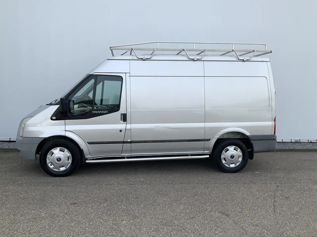 Ford Transit 350M 2.2 TDCI ( Motor Probleem) Airco 3 Zits Cruis - Panel van: picture 2 Ford Transit 350M 2.2 TDCI ( Motor Probleem) Airco 3 Zits Cruis - Panel van: picture 2