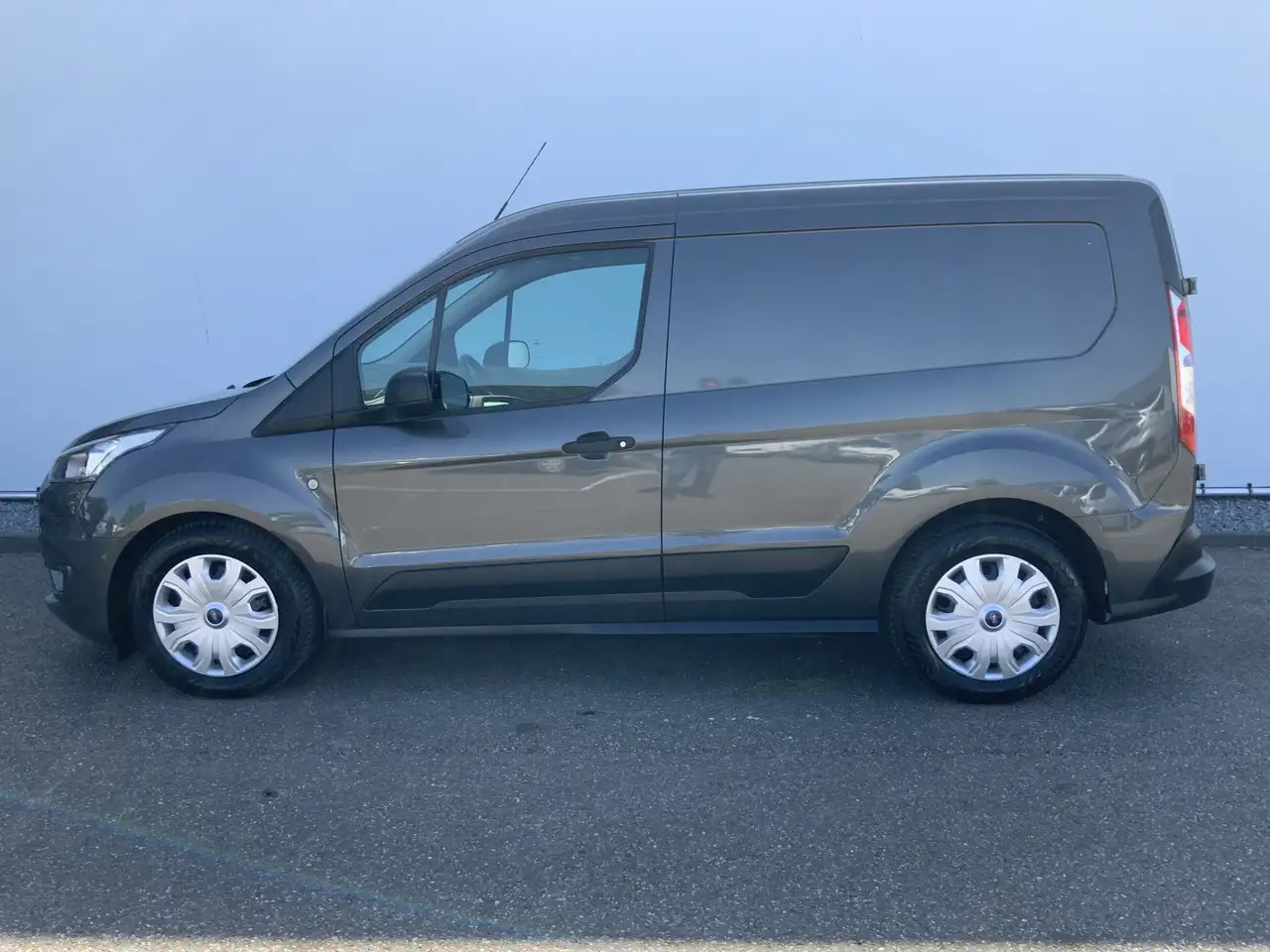 Ford Transit Connect 1.5 EcoBlue L1 Trend Airco Cruise 3 Zits Trekhaak - Small van: picture 3 Ford Transit Connect 1.5 EcoBlue L1 Trend Airco Cruise 3 Zits Trekhaak - Small van: picture 3