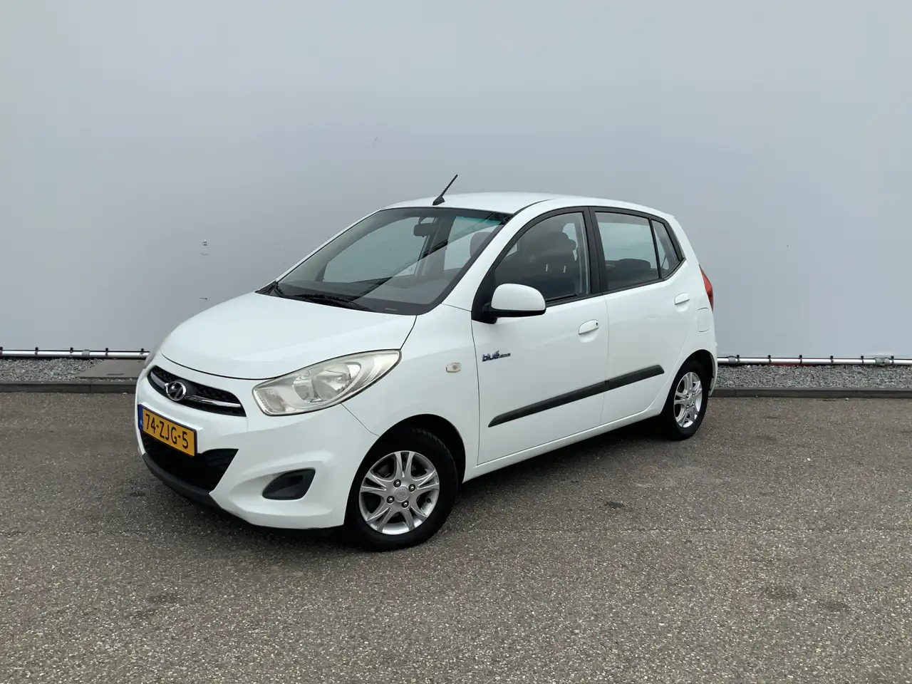 Hyundai i10 1.0 Pro 54083 KM! Airco, Lichtmetalen Wielen! - Hatchback: picture 1 Hyundai i10 1.0 Pro 54083 KM! Airco, Lichtmetalen Wielen! - Hatchback: picture 1