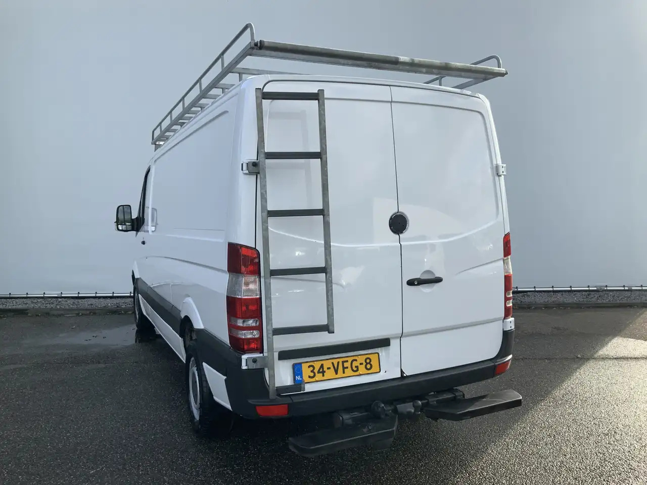 Mercedes-Benz Sprinter 311 2.2 CDI 366 L2H1 Automaat 3 Zits Trekaak 2800k - Panel van: picture 2 Mercedes-Benz Sprinter 311 2.2 CDI 366 L2H1 Automaat 3 Zits Trekaak 2800k - Panel van: picture 2