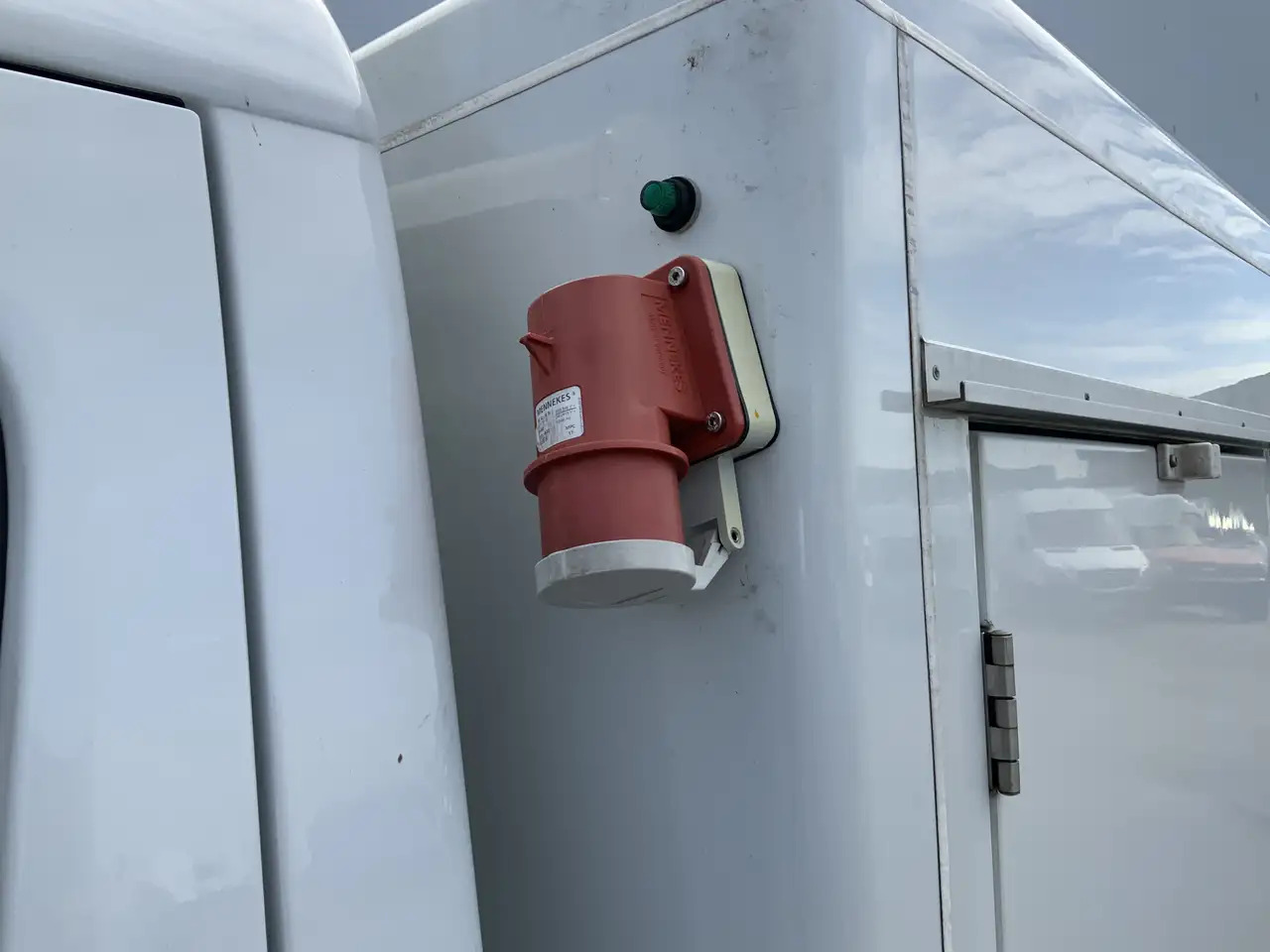 Mercedes-Benz Sprinter 311 2.2 CDI 366 ijsAuto - 40 C. Deuren 10 Euro 6 - Refrigerated van: picture 2 Mercedes-Benz Sprinter 311 2.2 CDI 366 ijsAuto - 40 C. Deuren 10 Euro 6 - Refrigerated van: picture 2