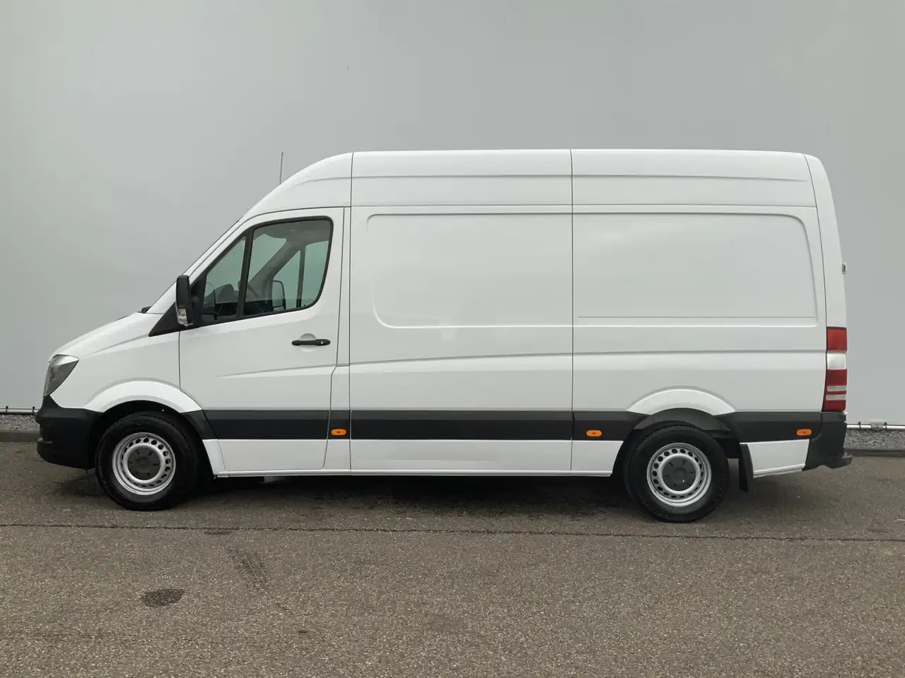 Mercedes-Benz Sprinter 313 2.2 CDI 366 L2H2 Airco 3 Zits Opstap extra Slo - Panel van: picture 3 Mercedes-Benz Sprinter 313 2.2 CDI 366 L2H2 Airco 3 Zits Opstap extra Slo - Panel van: picture 3