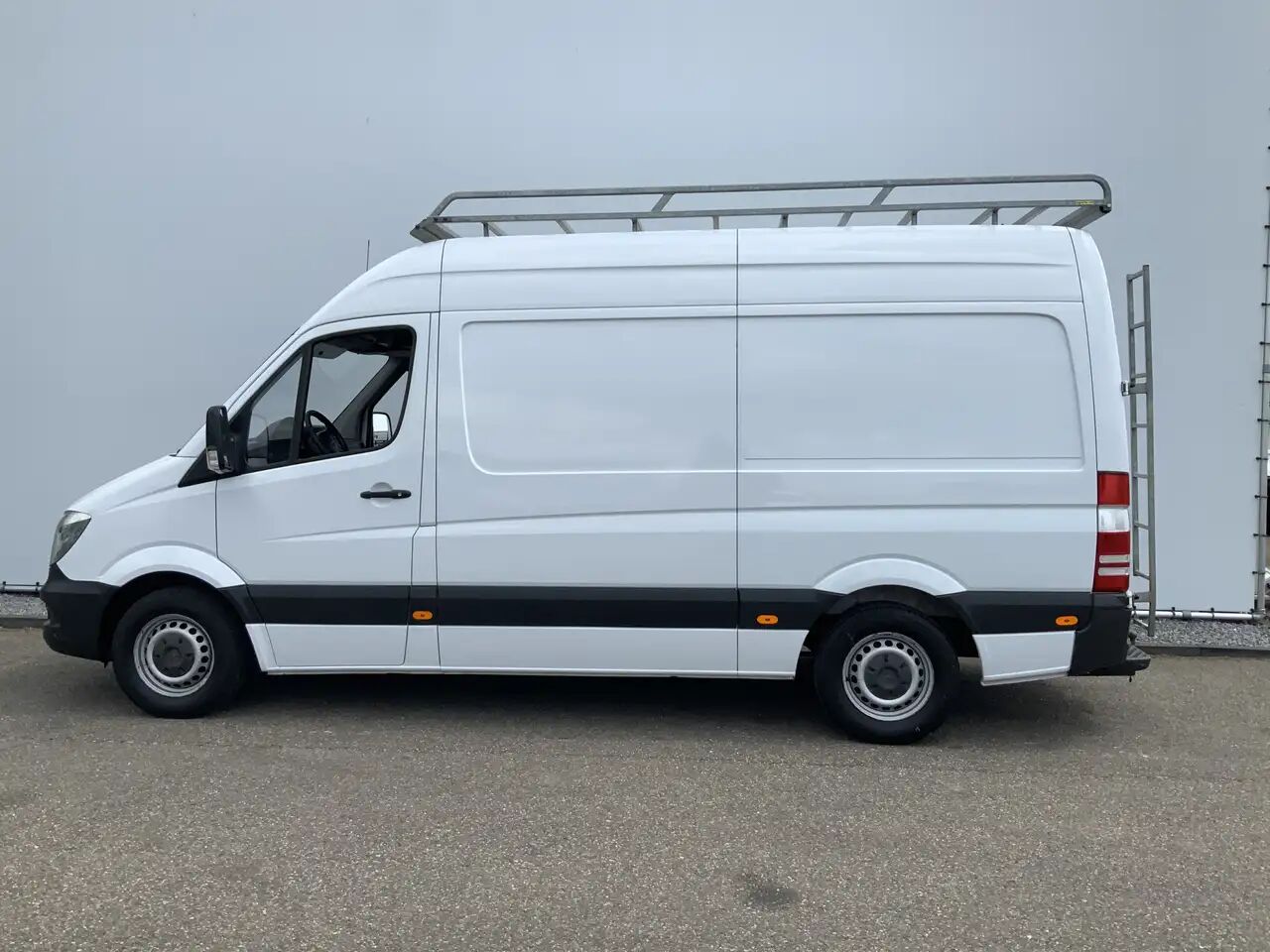 Mercedes-Benz Sprinter 313 2.2 CDI L2H2 Airco Cruise 3 Zits Imperiaal & T - Panel van: picture 3 Mercedes-Benz Sprinter 313 2.2 CDI L2H2 Airco Cruise 3 Zits Imperiaal & T - Panel van: picture 3
