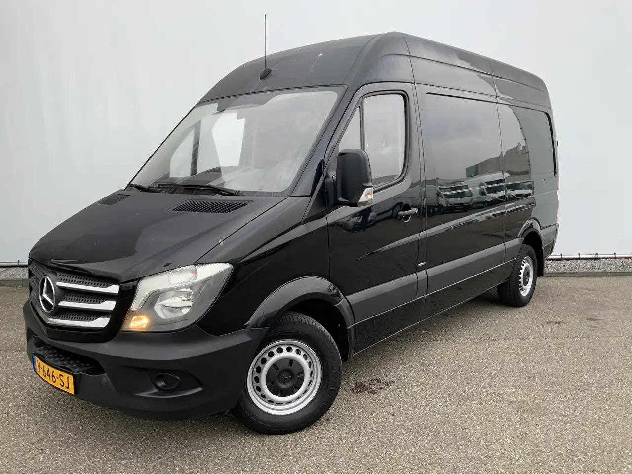 Mercedes-Benz Sprinter 314 2.2 CDI 366 L2H2 Airco 3 Zits Trekhaak 2000 kg - Panel van: picture 1 Mercedes-Benz Sprinter 314 2.2 CDI 366 L2H2 Airco 3 Zits Trekhaak 2000 kg - Panel van: picture 1