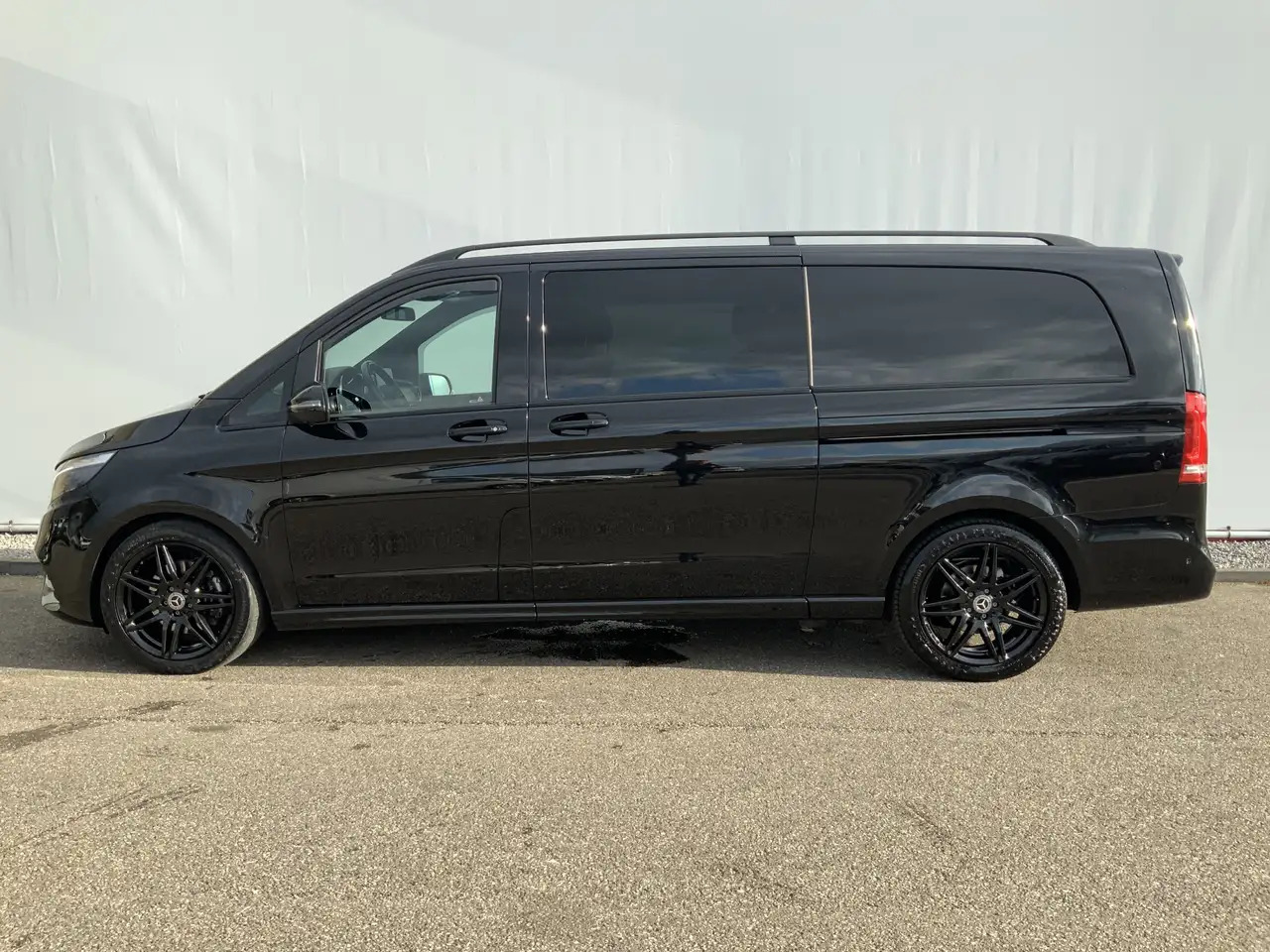 Mercedes-Benz V 300 300d Extra Lang Dub Cab Autom. Avantgarde Edition - Combi van: picture 5 Mercedes-Benz V 300 300d Extra Lang Dub Cab Autom. Avantgarde Edition - Combi van: picture 5