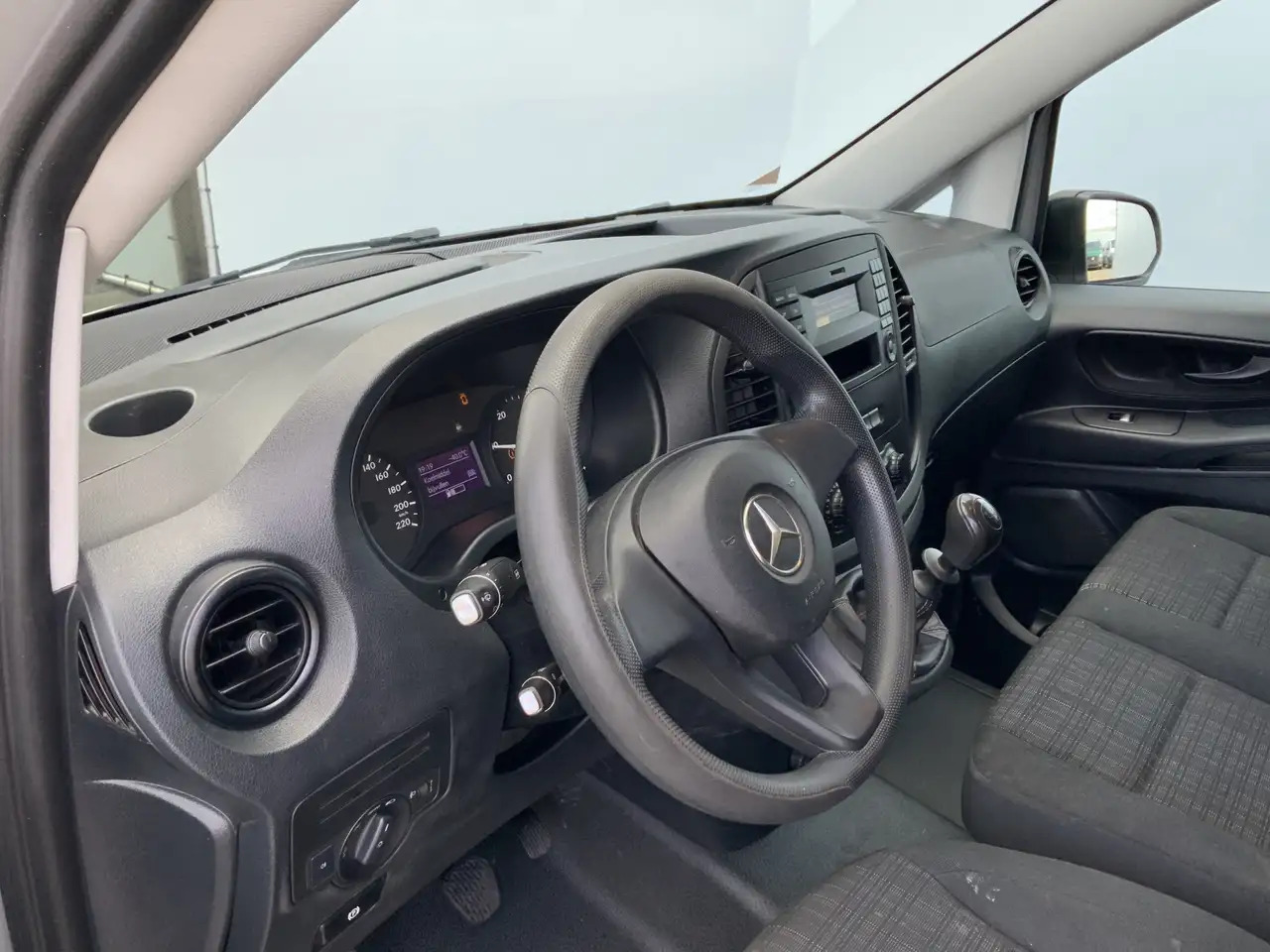 Mercedes-Benz Vito 109 CDI Functional Lang Airco Cruise 3 Zits Trekha - Small van: picture 5 Mercedes-Benz Vito 109 CDI Functional Lang Airco Cruise 3 Zits Trekha - Small van: picture 5