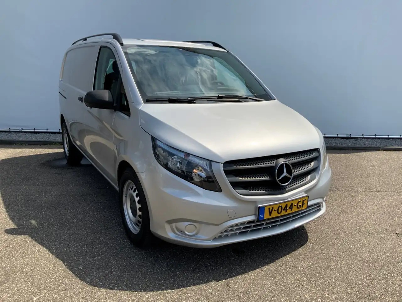 Mercedes-Benz Vito 114 CDI 4X4 Automaat Airco Cruise Trekhaak 2500 kg - Panel van: picture 3 Mercedes-Benz Vito 114 CDI 4X4 Automaat Airco Cruise Trekhaak 2500 kg - Panel van: picture 3