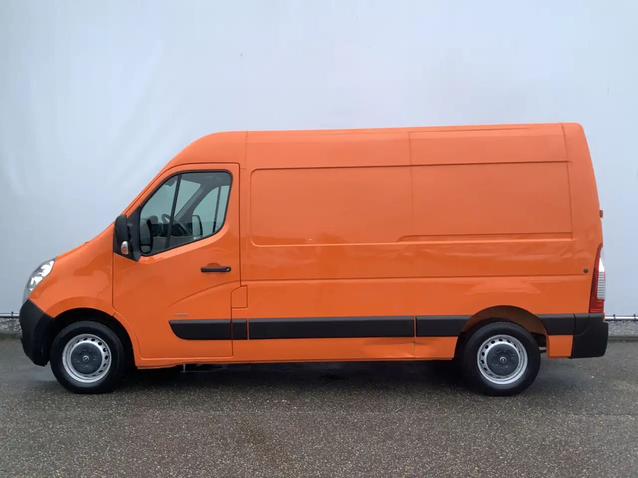 Opel Movano 2.3 CDTI BiTurbo L2H3 Start/Stop Airco 3 Zits Trek - Panel van: picture 3 Opel Movano 2.3 CDTI BiTurbo L2H3 Start/Stop Airco 3 Zits Trek - Panel van: picture 3