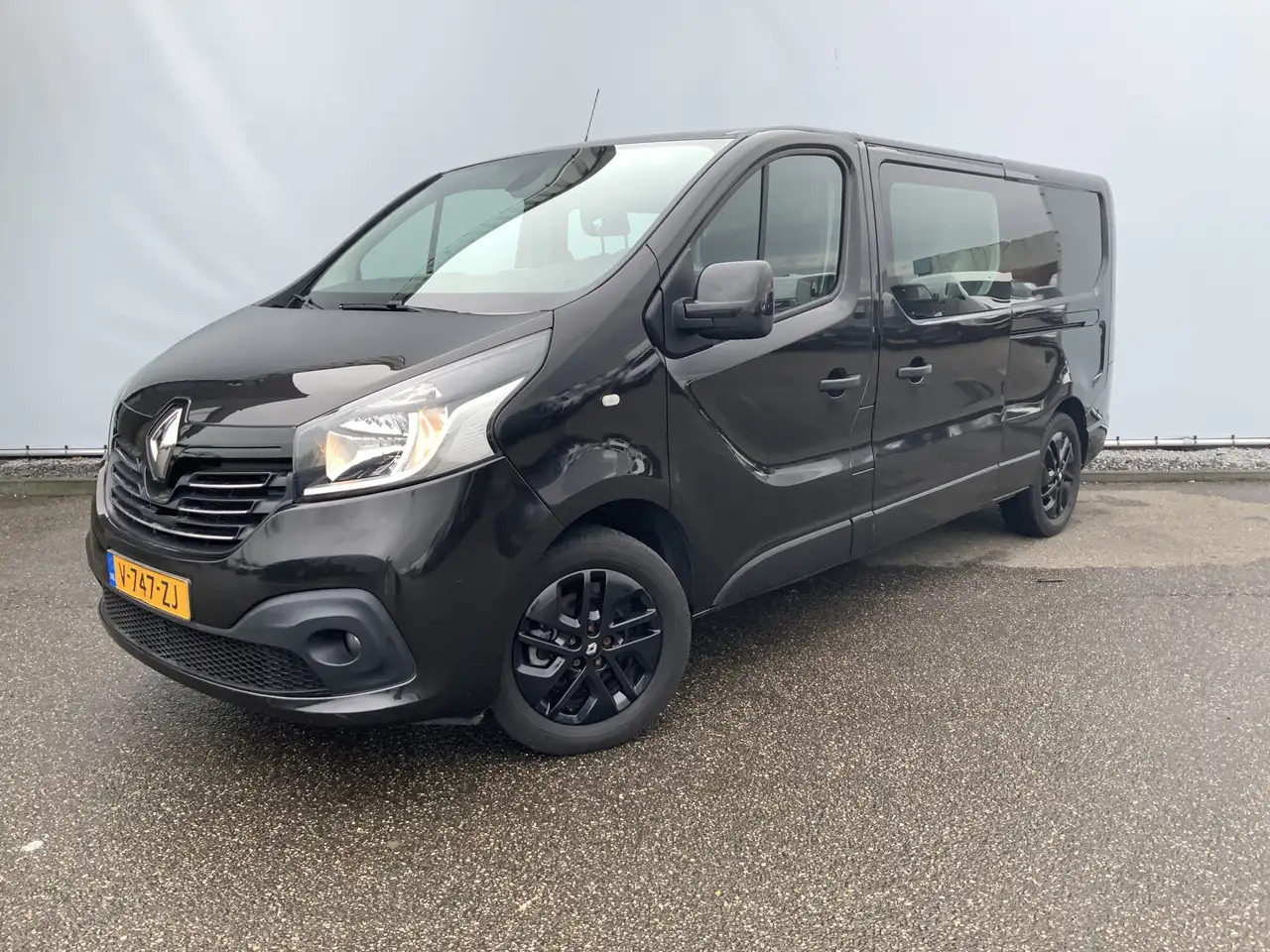 Renault Trafic 1.6 dCi T29 L2H1 Dub Cab 5 Zits Airco Cruise Navi - Combi van: picture 1 Renault Trafic 1.6 dCi T29 L2H1 Dub Cab 5 Zits Airco Cruise Navi - Combi van: picture 1