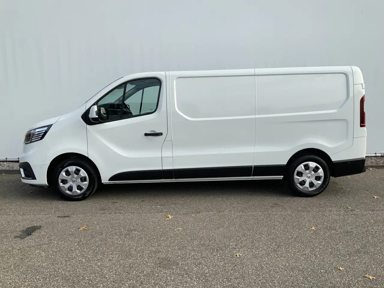 Renault Trafic 2.0 dCi 130 T30 L2H1 Work Edition Airco Cruise Nav - Panel van: picture 3 Renault Trafic 2.0 dCi 130 T30 L2H1 Work Edition Airco Cruise Nav - Panel van: picture 3