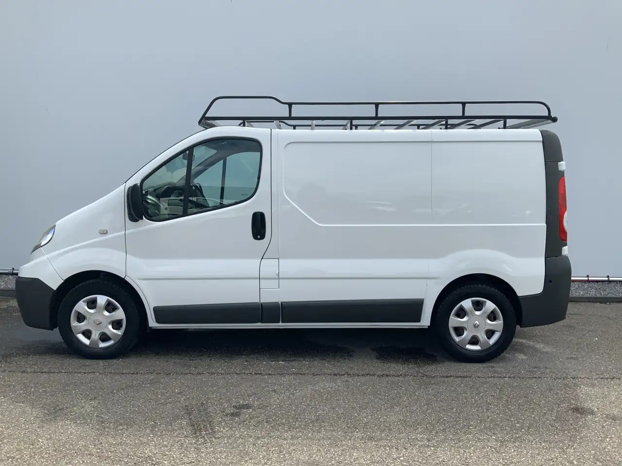 Renault Trafic 2.0 dCi T29 L1H1 Eco 3 Zits Imperiaal Trekhaak 200 - Panel van: picture 3 Renault Trafic 2.0 dCi T29 L1H1 Eco 3 Zits Imperiaal Trekhaak 200 - Panel van: picture 3