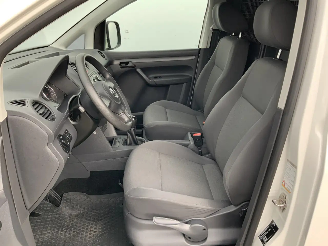 Volkswagen Caddy BENZINE !!! 1.2 TSI Airco Side Bar Alu Velg Trekha - Small van: picture 3 Volkswagen Caddy BENZINE !!! 1.2 TSI Airco Side Bar Alu Velg Trekha - Small van: picture 3