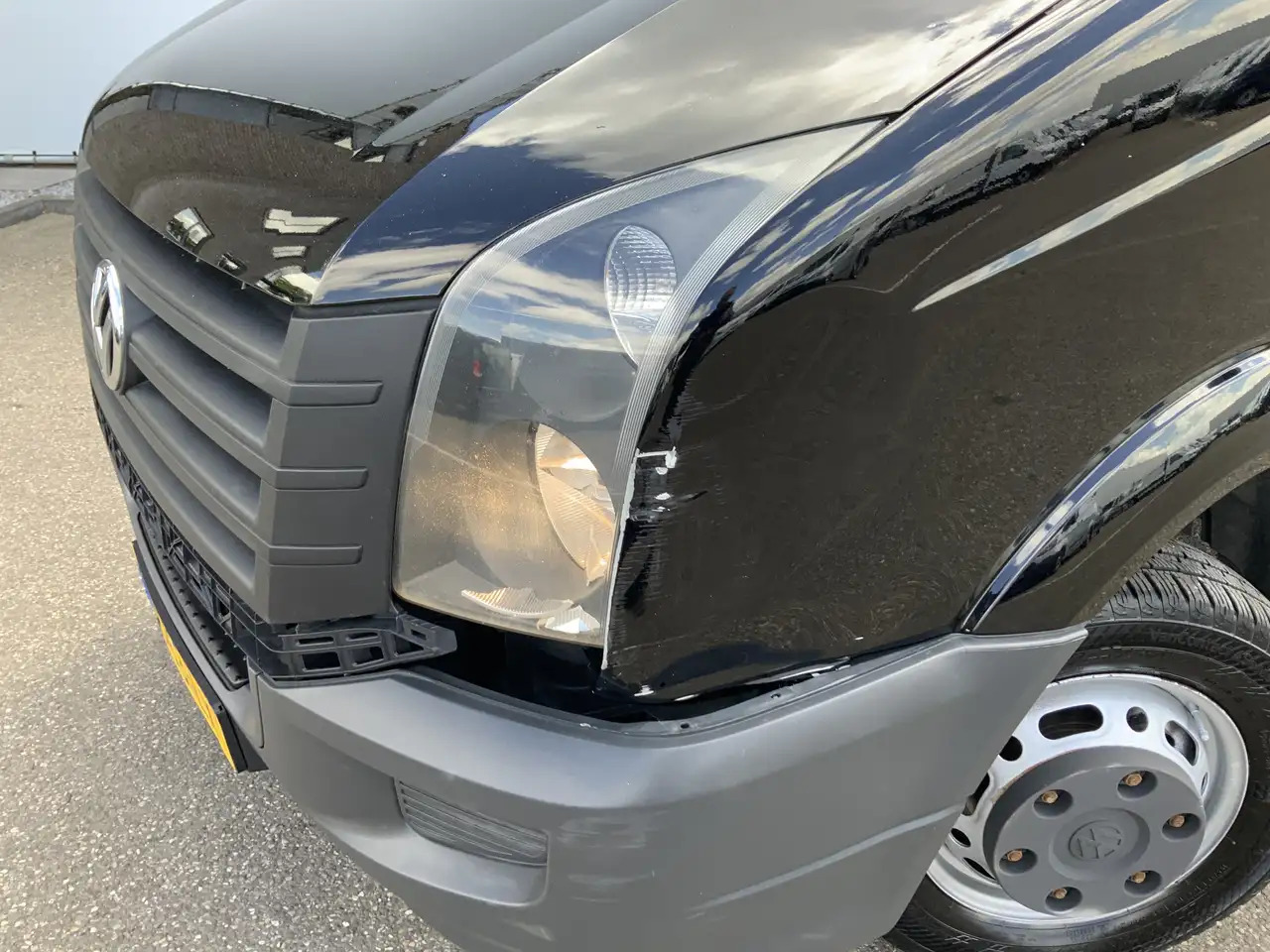 Volkswagen Crafter 35 2.0 TDI L2H2 Airco Cruise Trekhaak 3500 kg weba - Panel van: picture 2 Volkswagen Crafter 35 2.0 TDI L2H2 Airco Cruise Trekhaak 3500 kg weba - Panel van: picture 2