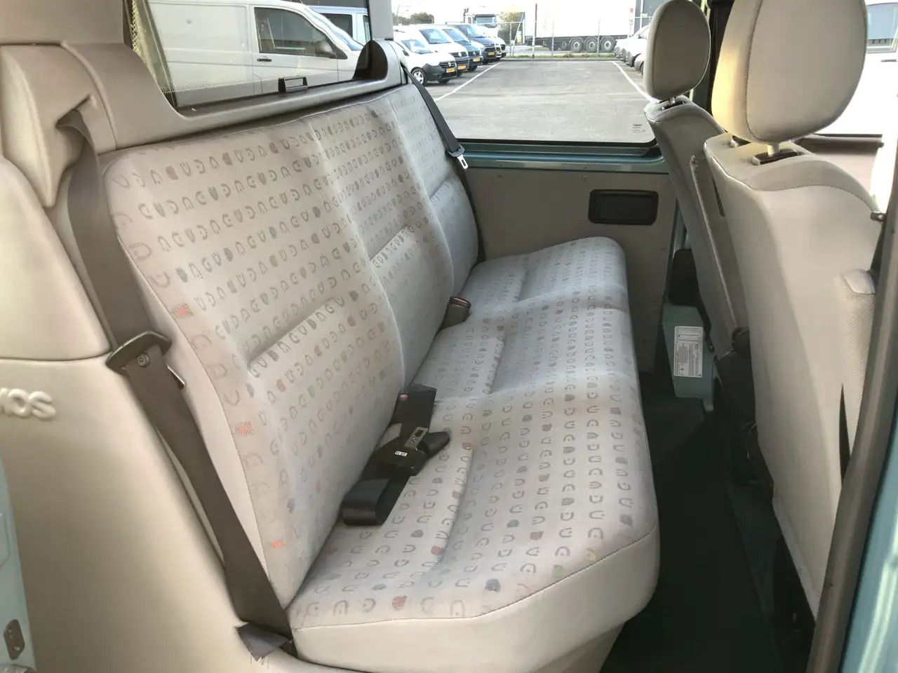 Volkswagen MARGE ! 2.5 TDI 292 Dub Cab 5 Zits Airco Cruise Tr - Combi van: picture 5 Volkswagen MARGE ! 2.5 TDI 292 Dub Cab 5 Zits Airco Cruise Tr - Combi van: picture 5