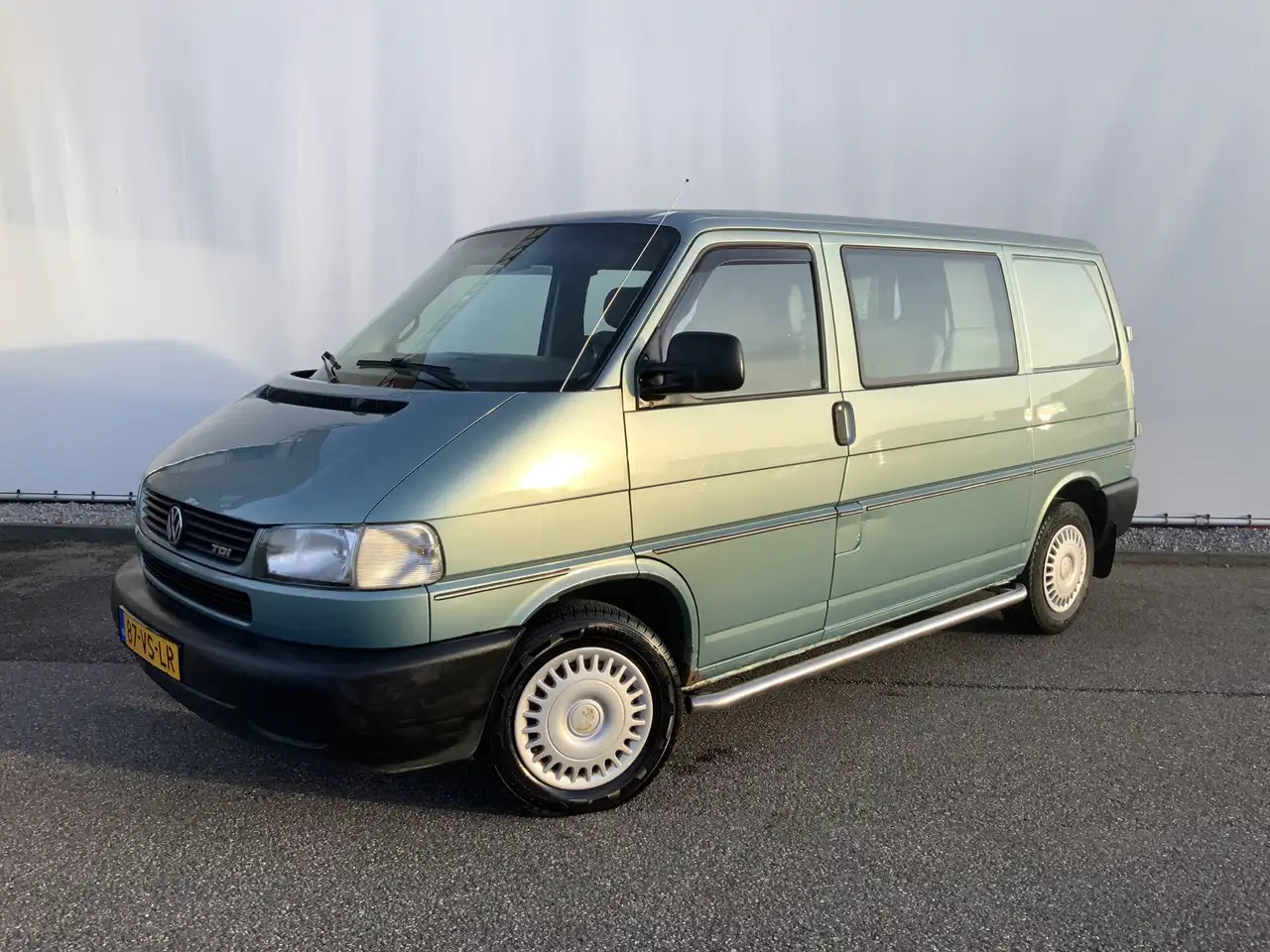 Volkswagen MARGE ! 2.5 TDI 292 Dub Cab 5 Zits Airco Cruise Tr - Combi van: picture 1 Volkswagen MARGE ! 2.5 TDI 292 Dub Cab 5 Zits Airco Cruise Tr - Combi van: picture 1