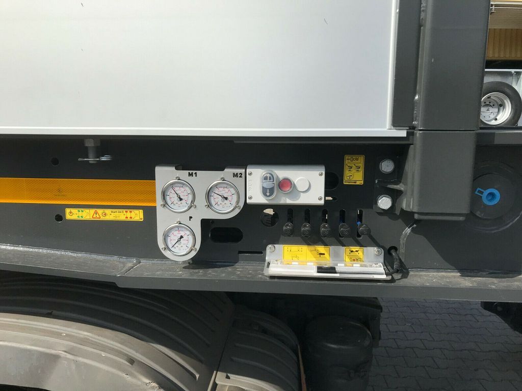 Faymonville 3-Achs-Tiefbett mit Pendelachsen - Low loader semi-trailer: picture 5 Faymonville 3-Achs-Tiefbett mit Pendelachsen - Low loader semi-trailer: picture 5
