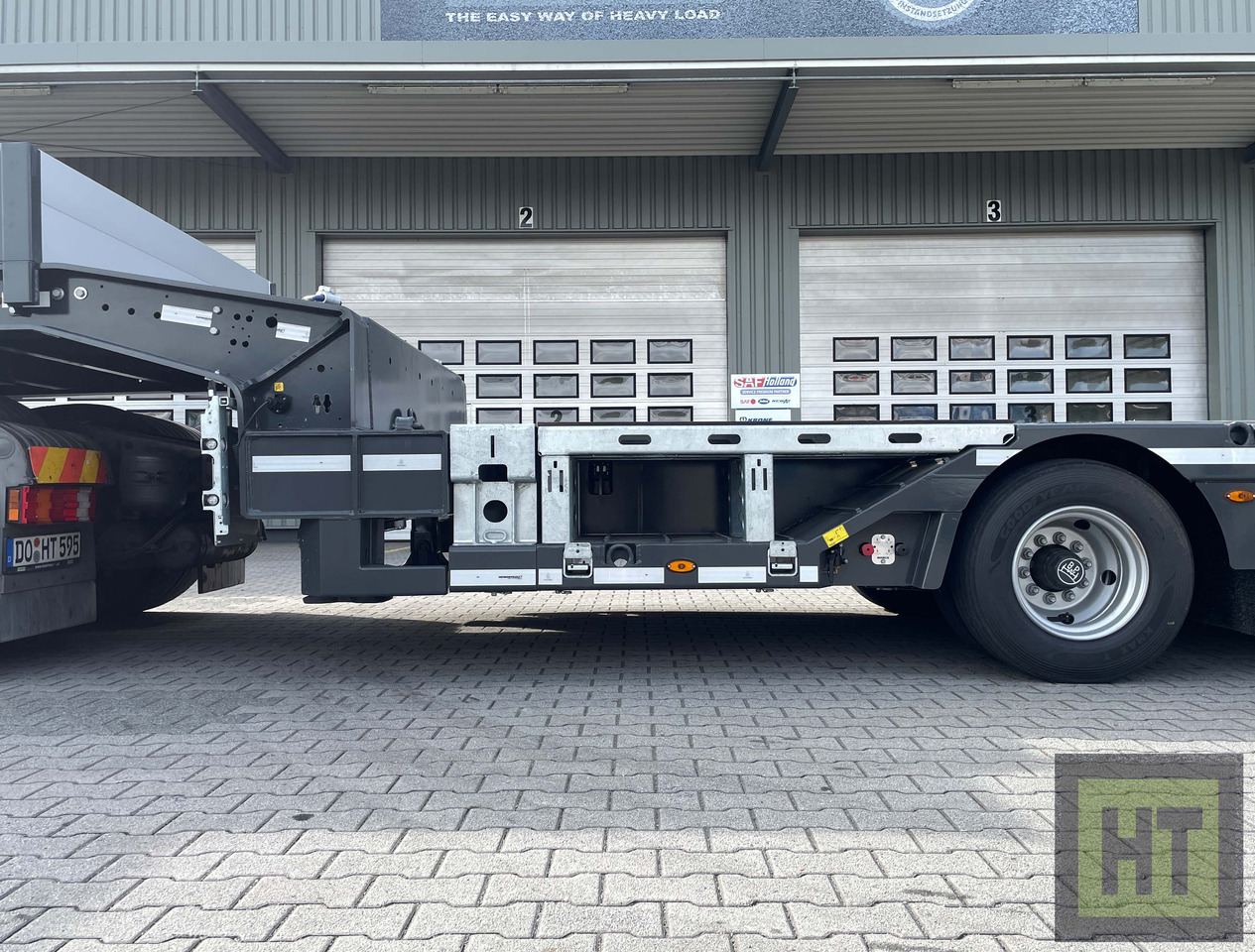 Faymonville 4-(2+2)-Achs-Tele-Semi m. Radmulden u. Rampen - Low loader semi-trailer: picture 3 Faymonville 4-(2+2)-Achs-Tele-Semi m. Radmulden u. Rampen - Low loader semi-trailer: picture 3