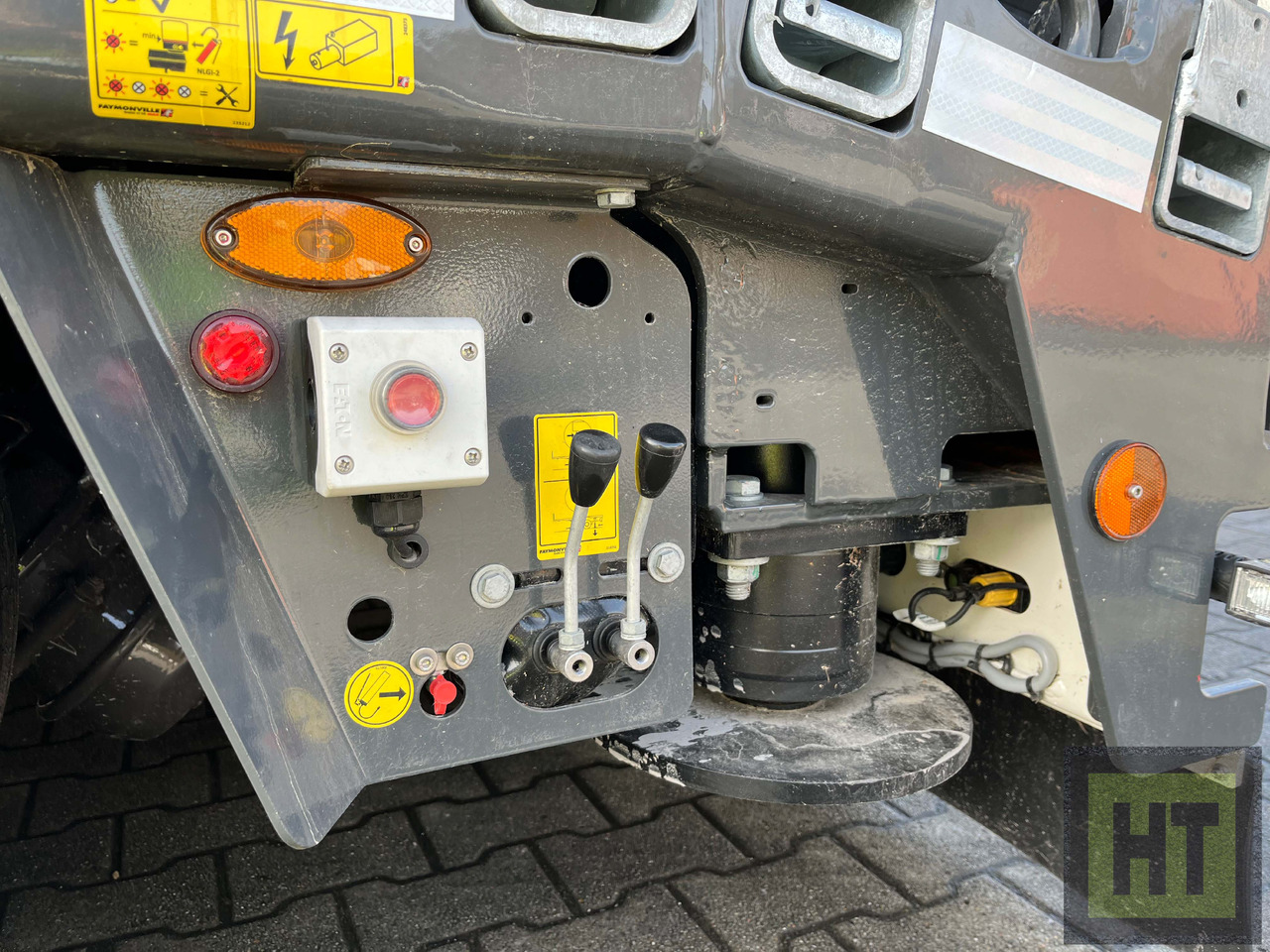 New Low loader semi-trailer Faymonville 5-Achs-Tele-Semi mit Halbachsen "Twinaxle" und hydr. Rampen: picture 6 New Low loader semi-trailer Faymonville 5-Achs-Tele-Semi mit Halbachsen "Twinaxle" und hydr. Rampen: picture 6