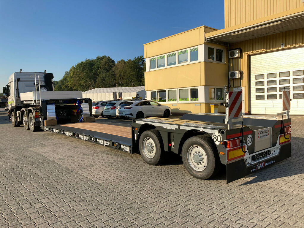 Faymonville MAX Trailer 2-Achs-Tiefbett mit Pendelachsen - Low loader semi-trailer: picture 1 Faymonville MAX Trailer 2-Achs-Tiefbett mit Pendelachsen - Low loader semi-trailer: picture 1