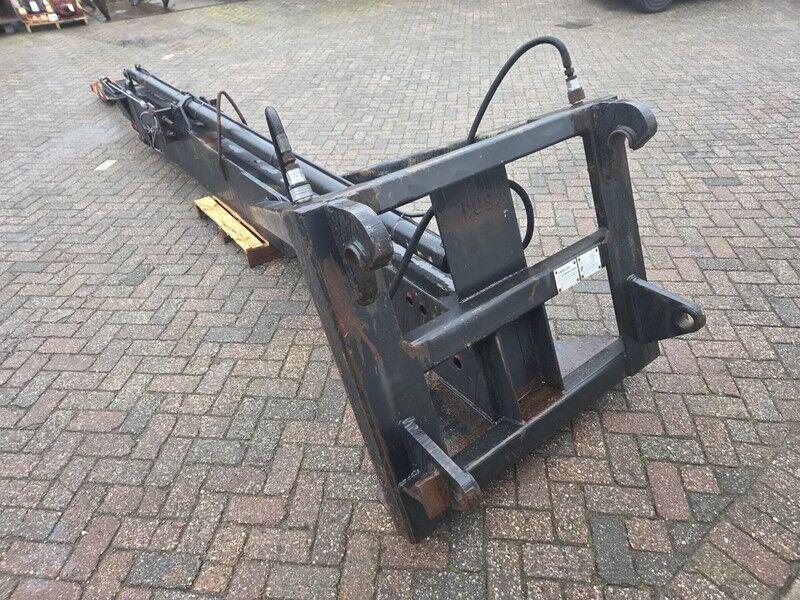 C. Klein uitschuifgiek Volvo aansluiting met jib - Attachment for Construction machinery: picture 3 C. Klein uitschuifgiek Volvo aansluiting met jib - Attachment for Construction machinery: picture 3