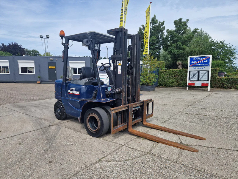 Caterpillar DP25K met breed vorkenbord - Diesel forklift: picture 2 Caterpillar DP25K met breed vorkenbord - Diesel forklift: picture 2