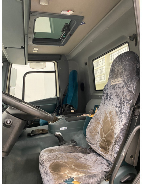 Dropside/ Flatbed truck, Crane truck DAF CF75.250 - 6x2: picture 10 Dropside/ Flatbed truck, Crane truck DAF CF75.250 - 6x2: picture 10