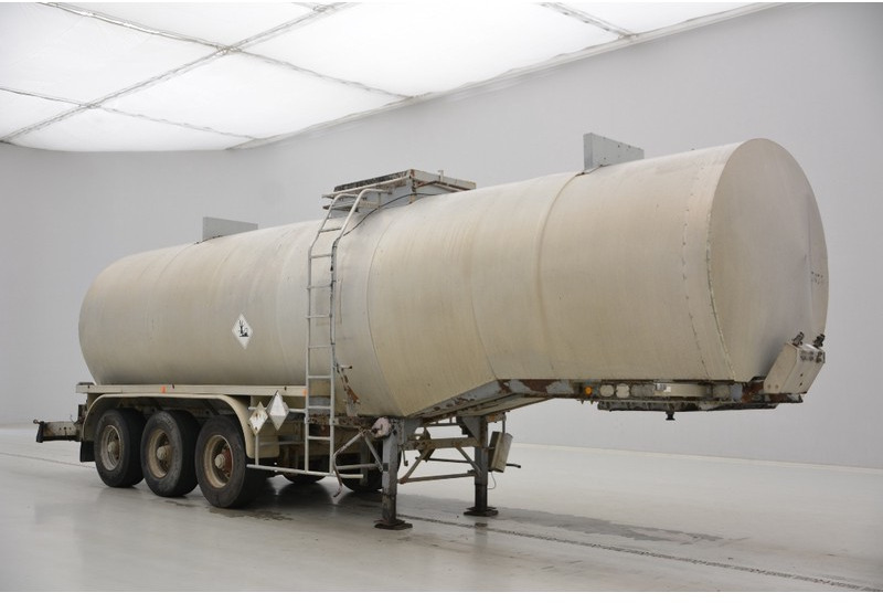 Fruehauf Bitumen tank trailer - Tank semi-trailer: picture 2 Fruehauf Bitumen tank trailer - Tank semi-trailer: picture 2
