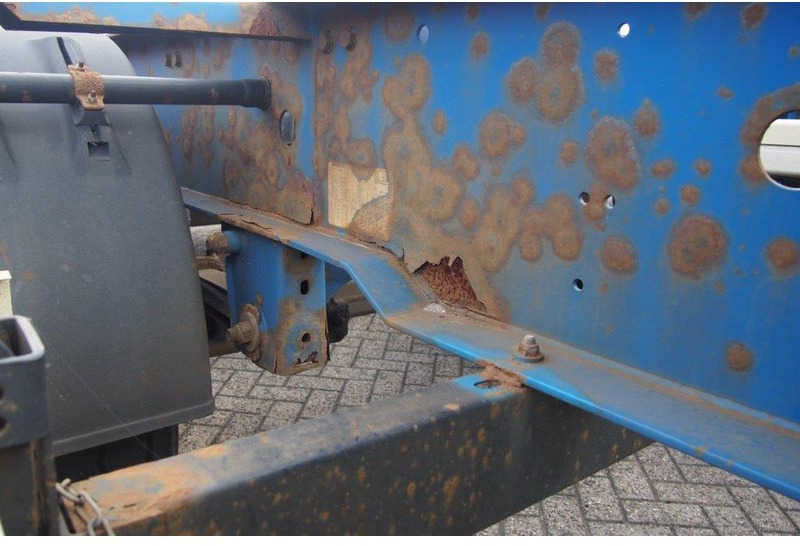 Container transporter/ Swap body semi-trailer Krone Polyvalent skelet 20-30-40-45 ft: picture 12 Container transporter/ Swap body semi-trailer Krone Polyvalent skelet 20-30-40-45 ft: picture 12