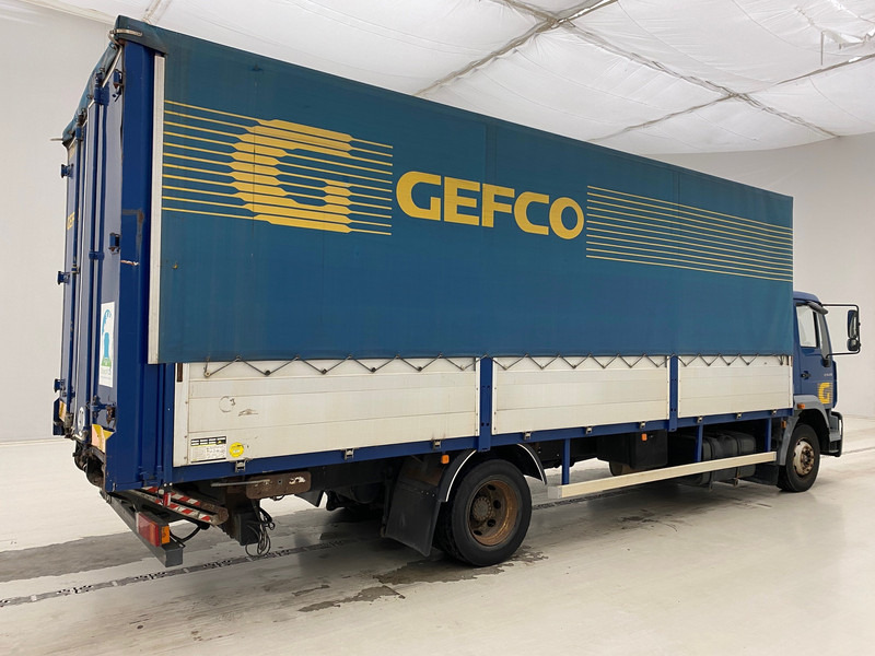 MAN LE 14.220 - Curtainsider truck: picture 4 MAN LE 14.220 - Curtainsider truck: picture 4