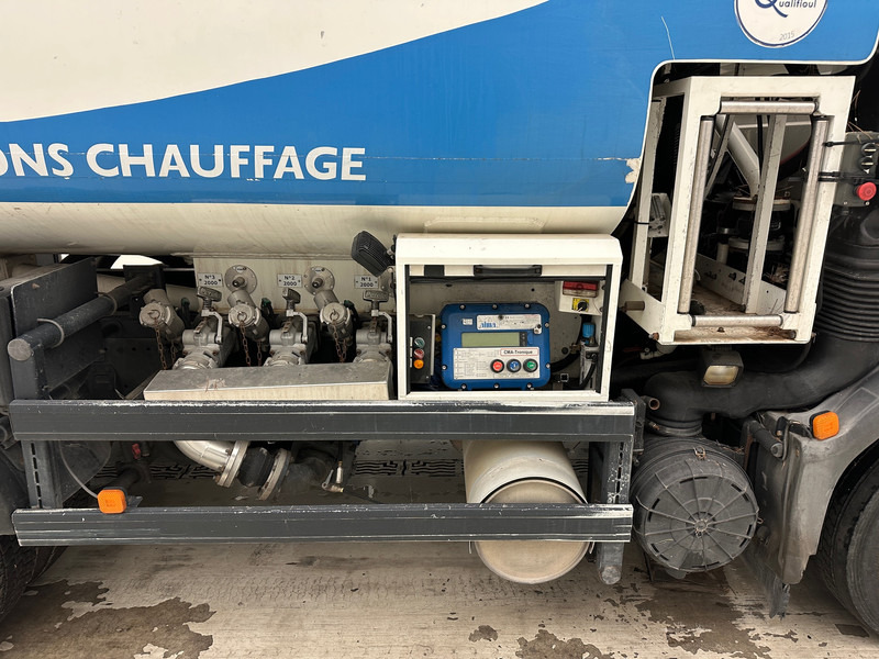 MAN TGL 10.180 - Tank truck: picture 5 MAN TGL 10.180 - Tank truck: picture 5