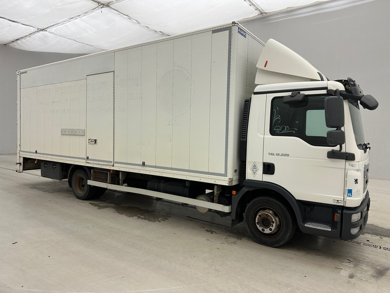 MAN TGL 12.220 - Box truck: picture 3 MAN TGL 12.220 - Box truck: picture 3