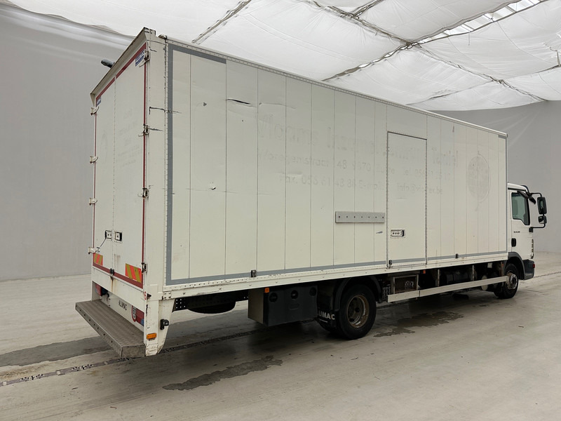 MAN TGL 12.220 - Box truck: picture 4 MAN TGL 12.220 - Box truck: picture 4