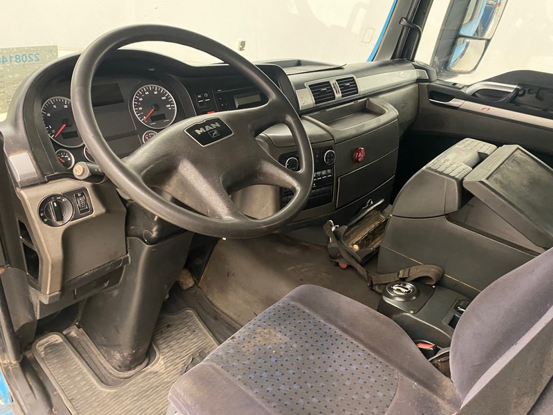 Tipper, Crane truck MAN TGS 35.400 - 8x4: picture 11