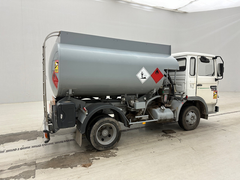 Renault Midliner S120 - Tank truck: picture 4 Renault Midliner S120 - Tank truck: picture 4
