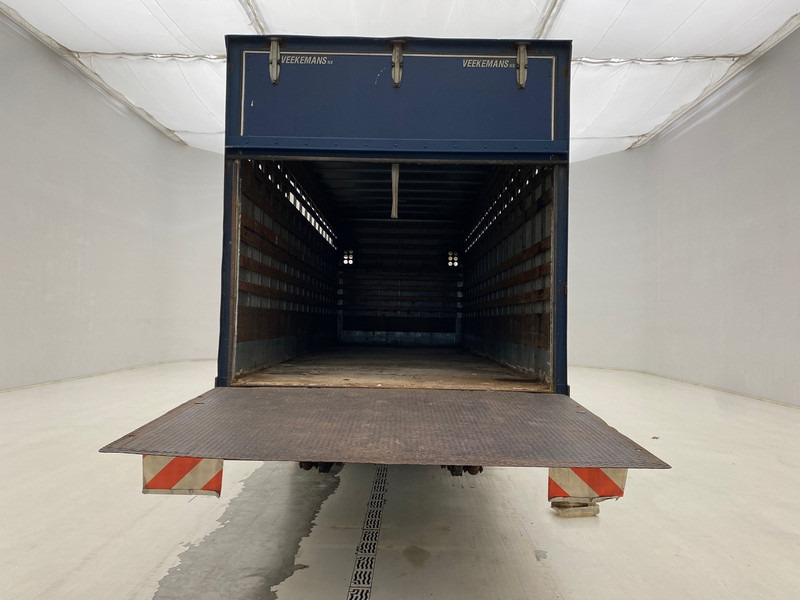 Box truck Renault Midlum 220 DCi: picture 11
