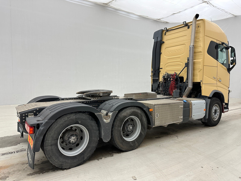 Volvo FH16.750 Globetrotter - 6x4 - Tractor unit: picture 5 Volvo FH16.750 Globetrotter - 6x4 - Tractor unit: picture 5
