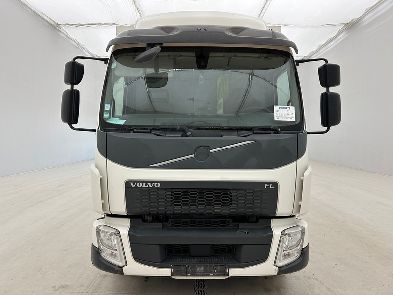 Volvo FL 250 - Refrigerator truck: picture 2 Volvo FL 250 - Refrigerator truck: picture 2