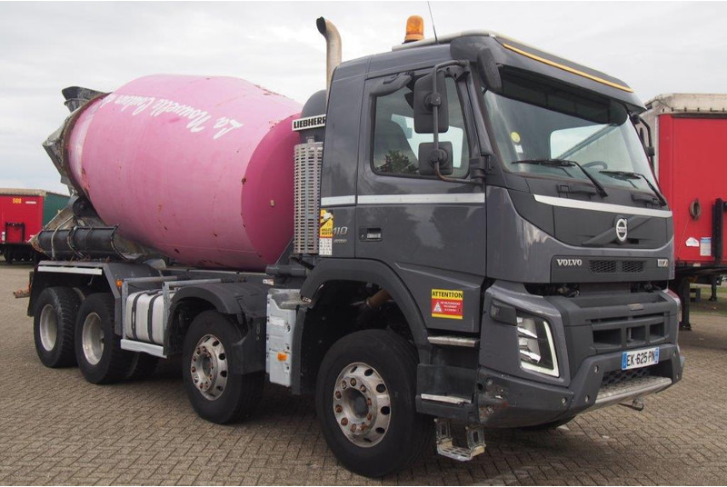 Volvo FMX 410 - 8x4* - Concrete mixer truck: picture 3 Volvo FMX 410 - 8x4* - Concrete mixer truck: picture 3