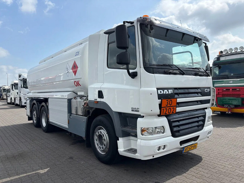 DAF CF 85.360 6X2 Euro 5 21300 Liter Fueltank - Tank truck: picture 2 DAF CF 85.360 6X2 Euro 5 21300 Liter Fueltank - Tank truck: picture 2