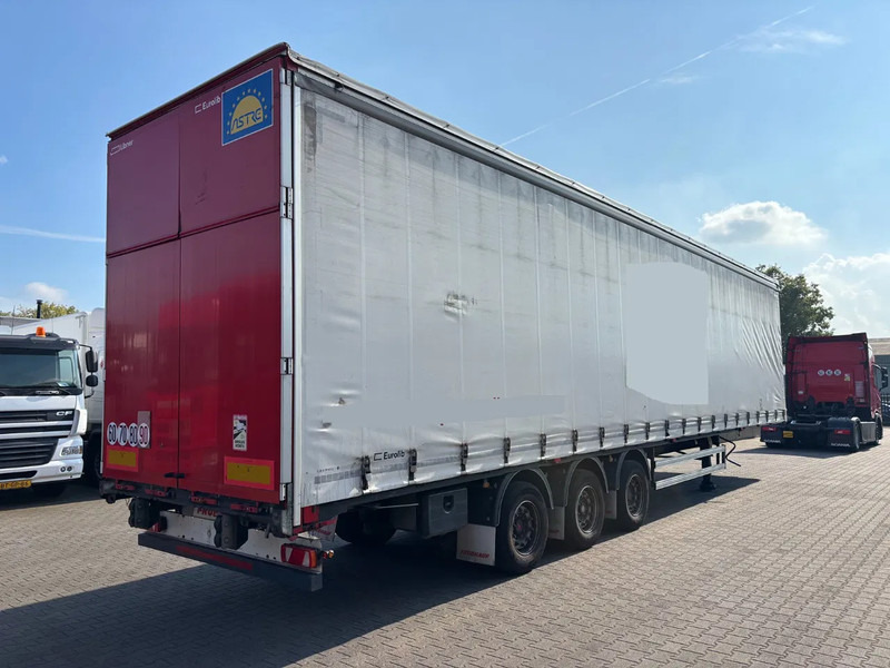 Fruehauf 3 Axles SAF Axles Mega - Closed box semi-trailer: picture 4 Fruehauf 3 Axles SAF Axles Mega - Closed box semi-trailer: picture 4