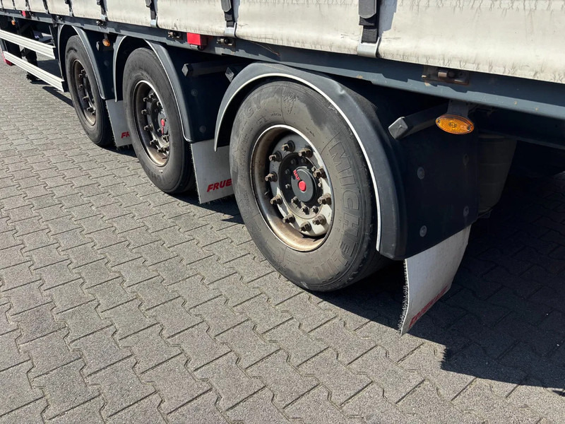Fruehauf 3 Axles SAF Axles Mega - Closed box semi-trailer: picture 5 Fruehauf 3 Axles SAF Axles Mega - Closed box semi-trailer: picture 5