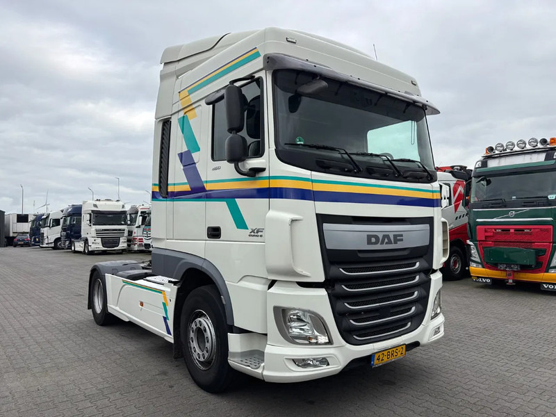 DAF XF 460 Spacecab Euro 6 - Tractor unit: picture 2 DAF XF 460 Spacecab Euro 6 - Tractor unit: picture 2