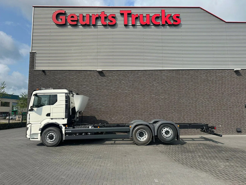 MAN TGS 26.520 6X2H-4 BL CH HYDRO DRIVE CHASSIS CABINE (NIEUW) - Cab chassis truck: picture 1 MAN TGS 26.520 6X2H-4 BL CH HYDRO DRIVE CHASSIS CABINE (NIEUW) - Cab chassis truck: picture 1