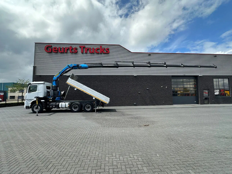 Mercedes-Benz Arocs 3351 963-2-E 6X4 KIPPER / TIPPER + PALFINGER PK30.002 TEC7 KRAAN / KRAN / CRANE / GRUA - Crane truck: picture 4 Mercedes-Benz Arocs 3351 963-2-E 6X4 KIPPER / TIPPER + PALFINGER PK30.002 TEC7 KRAAN / KRAN / CRANE / GRUA - Crane truck: picture 4