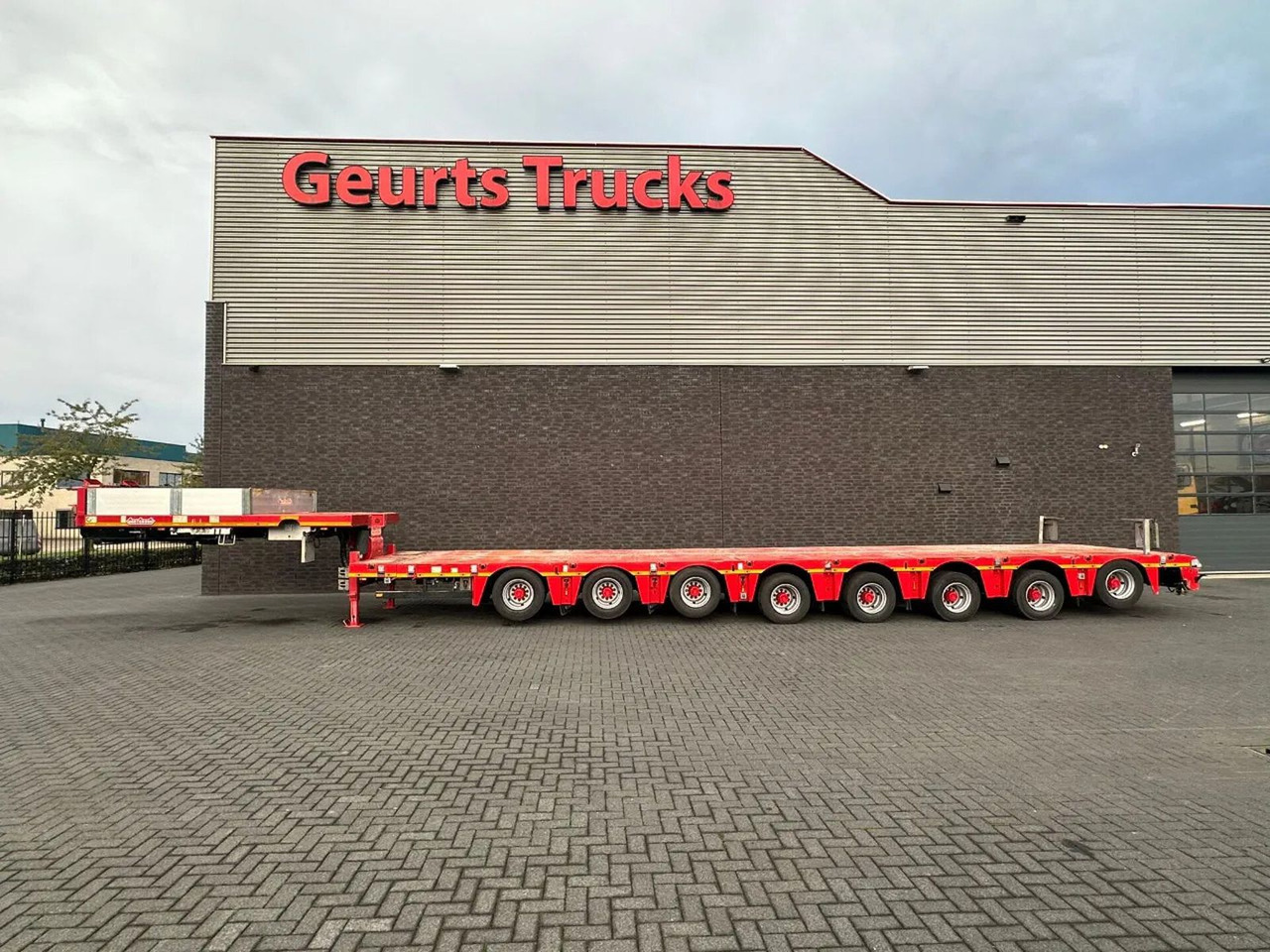 Nooteboom MCO-121-08V 8 AXEL SEMIE LOWLOADER 1X EXTENDABLE - Low loader semi-trailer: picture 1 Nooteboom MCO-121-08V 8 AXEL SEMIE LOWLOADER 1X EXTENDABLE - Low loader semi-trailer: picture 1