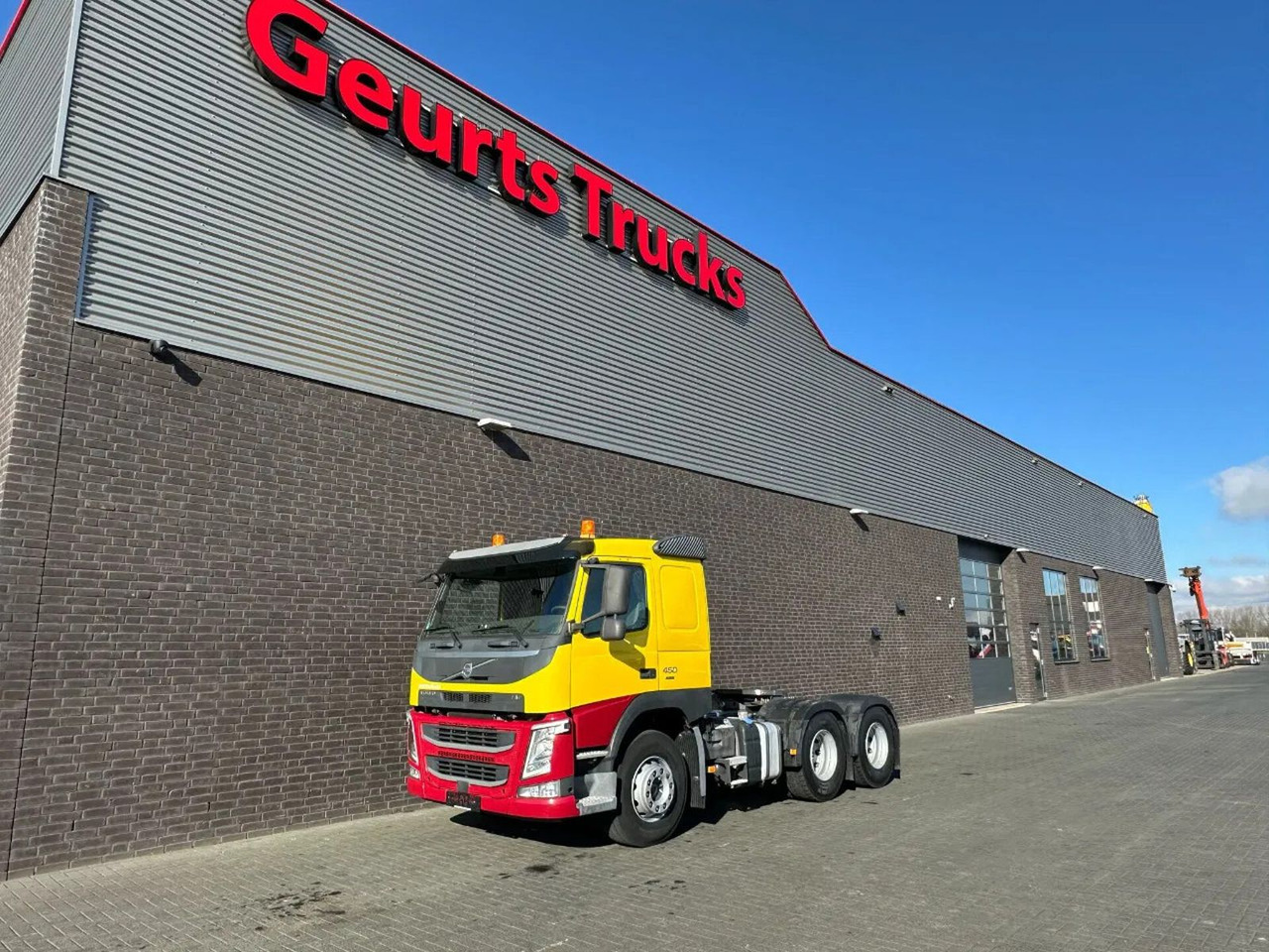 Volvo FM 450 6X4 HYDRAULIEK WEINIG KM!!! NIEDRIGE KM!! - Tractor unit: picture 2 Volvo FM 450 6X4 HYDRAULIEK WEINIG KM!!! NIEDRIGE KM!! - Tractor unit: picture 2