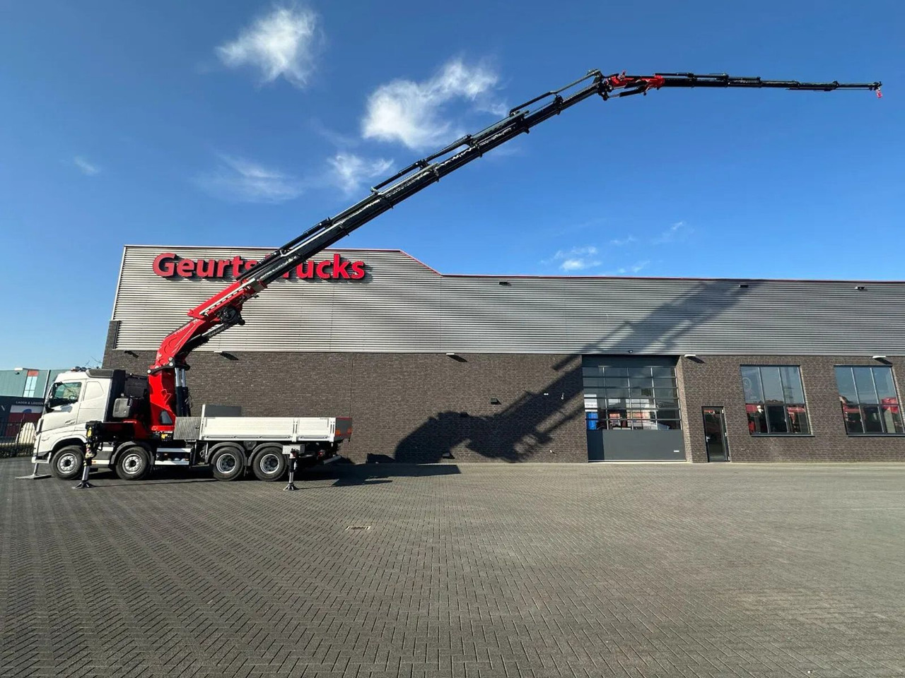 Volvo FH 500 8X4 RF-RT40G FASSI F1450R.2.8 + JIB L826 - Crane truck: picture 1 Volvo FH 500 8X4 RF-RT40G FASSI F1450R.2.8 + JIB L826 - Crane truck: picture 1
